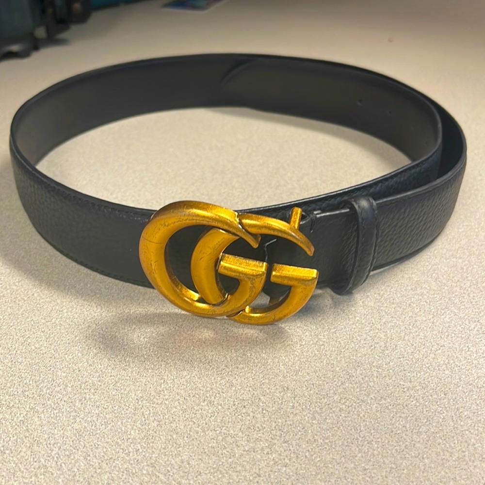 Women’s Gucci belt